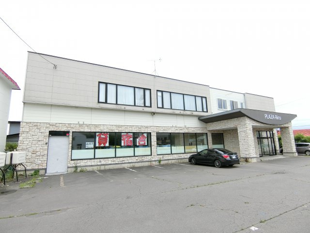 伊達市有珠町6-25　店舗・宿舎の駐車場