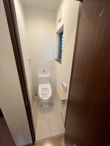 大阪府藤井寺市大井5-18-8のトイレ|コンパクトで使いやすいトイレです