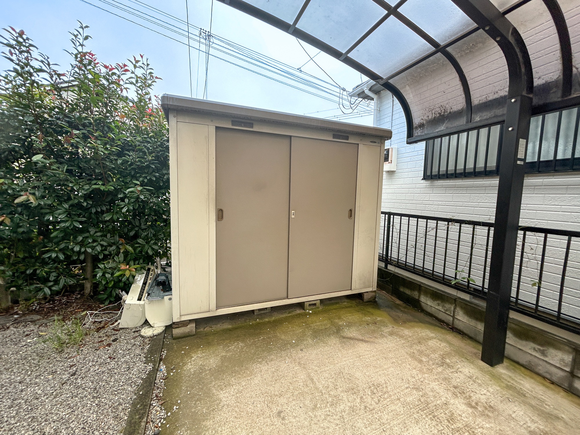 伊勢崎市長沼町　　中古住宅のその他|お庭には物置が設置してあり、アウトドアグッズや荷物をたっぷり収納可能♪