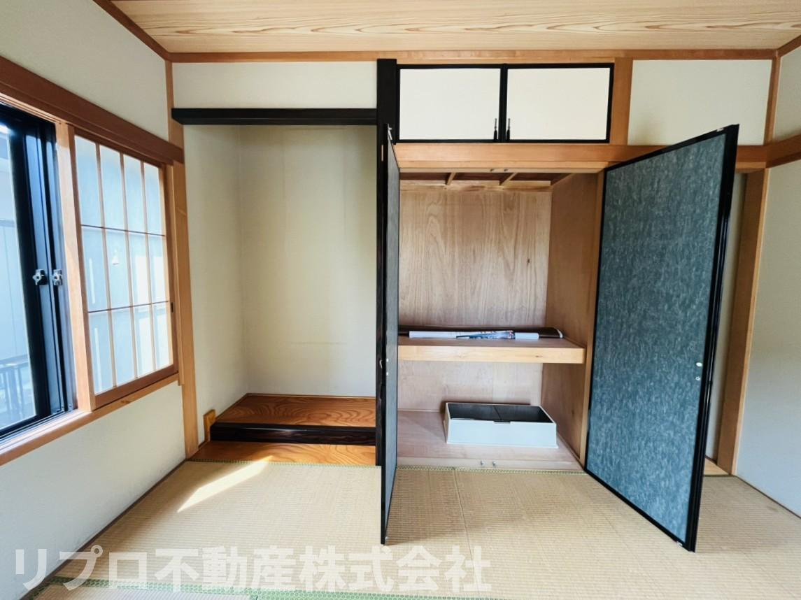 野田市木野崎戸建の収納|床の間、押入れ収納スペースもゆったりと♪