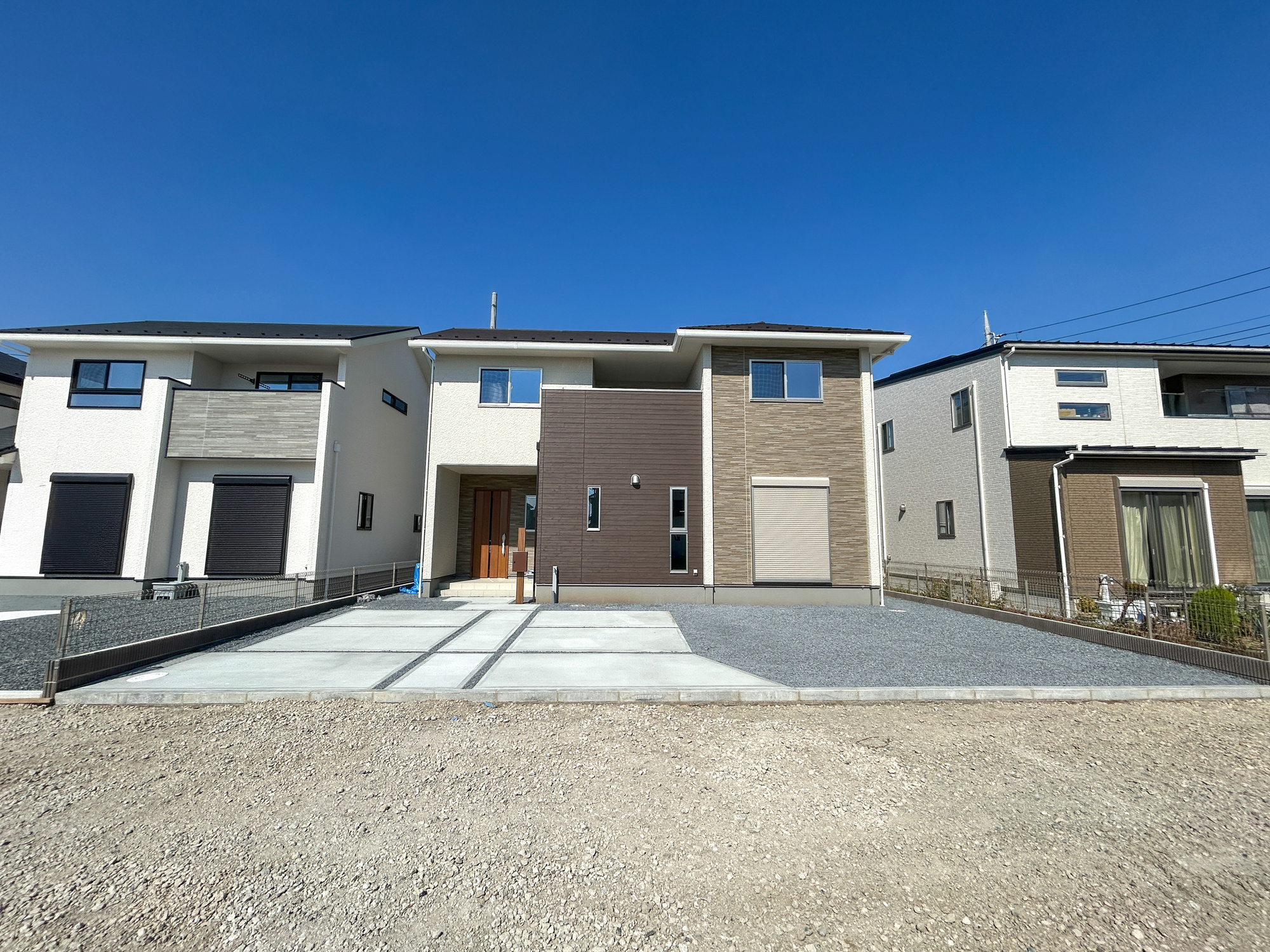 前橋市箱田町第9期　新築住宅全7棟の駐車場|車庫土間施工済みです(^^♪