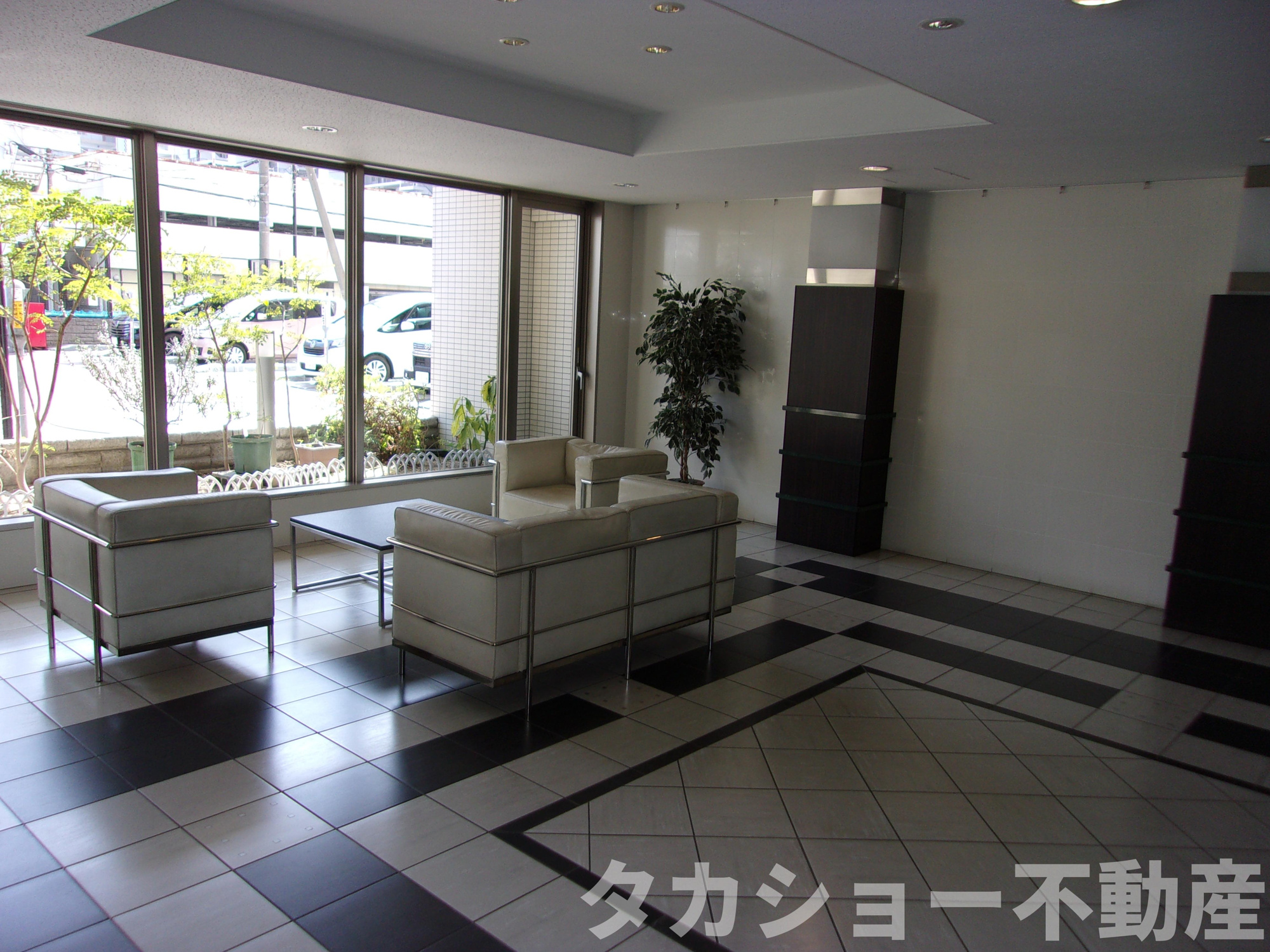 レクセルシティ千葉のエントランス|清潔なエントランスです