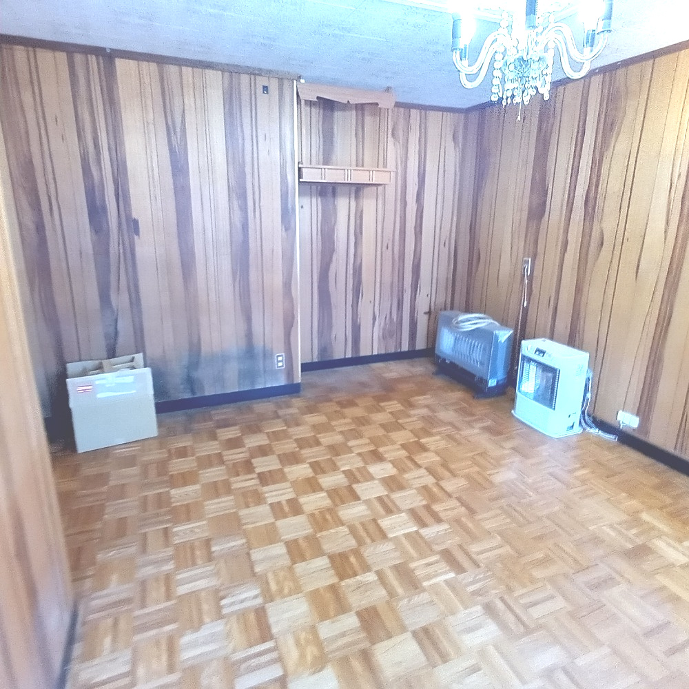 室蘭市天神町29-21　中古住宅の洋室