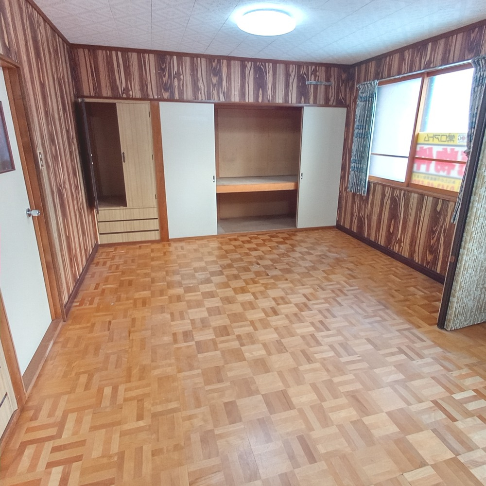 室蘭市天神町29-21　中古住宅の洋室