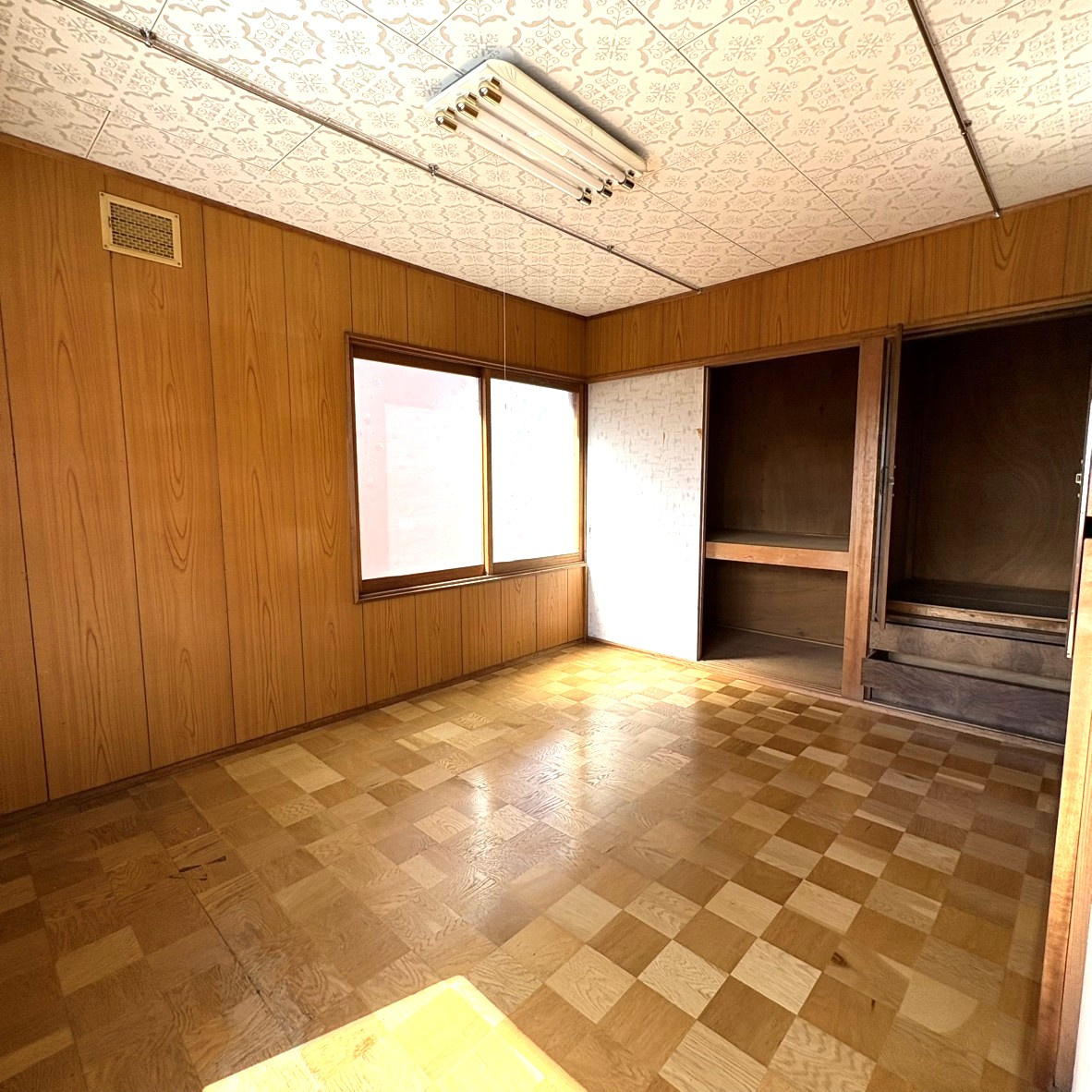 登別市桜木町1丁目16-2　中古住宅の洋室