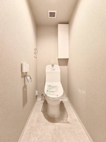 エバーグリーン淀川4号棟のトイレ|落ち着いたトイレです