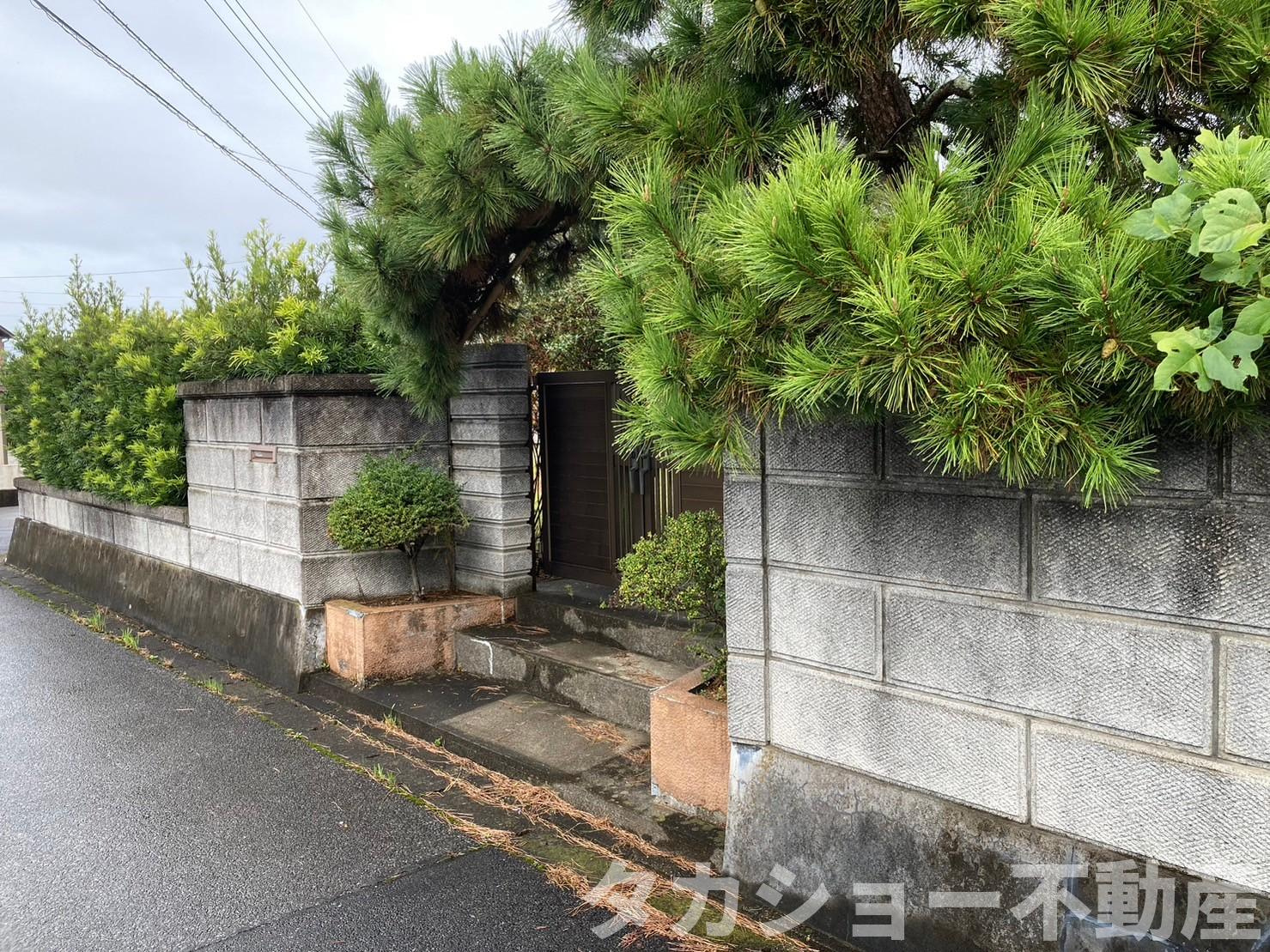 市原市上高根　中古戸建（平屋）の前面道路含む現地写真