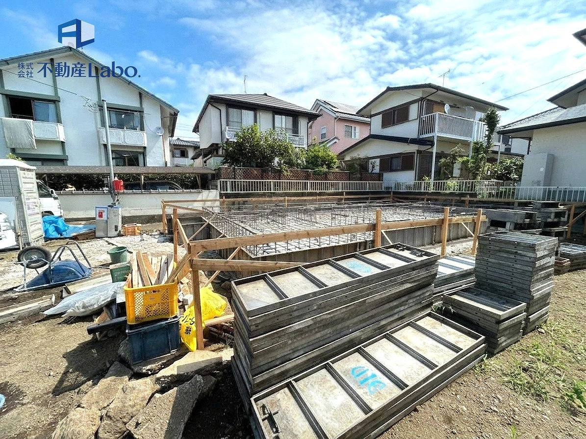 クレイドルガーデン　富士市厚原第18　全1棟の外観|●浴室● １坪タイプのゆったり入れるユニットバスは、壁全面にマグネットが付きます♪ マグネット式のシャンプーラックなどを取り付ければ収納力とお掃除が楽々♪