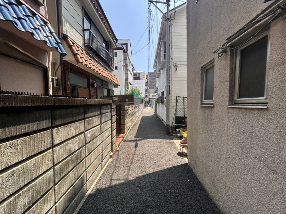 兵庫区下沢通1丁目中古戸建の前面道路含む現地写真
