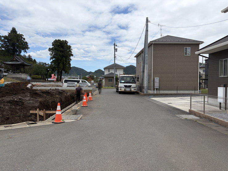 《現地前面道路　南 6.0ｍ 公道》