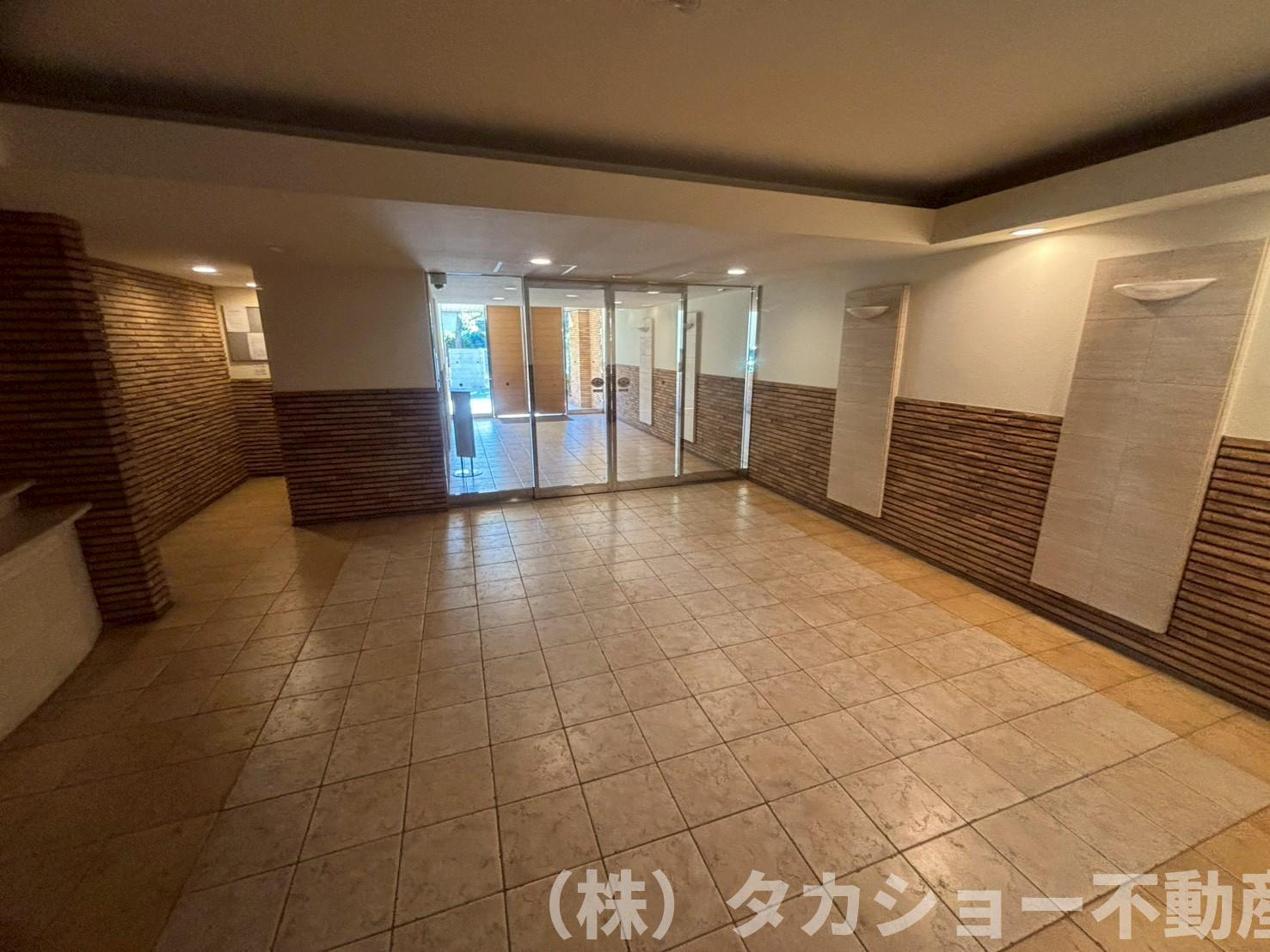 千葉登戸ガーデンハウスのエントランス