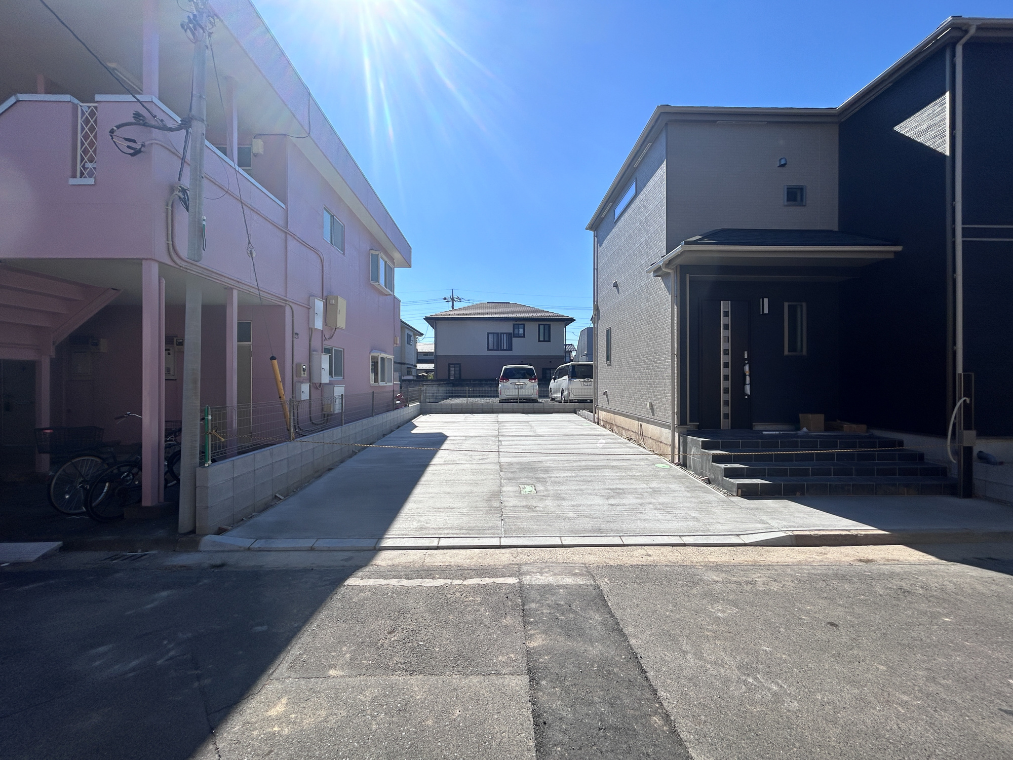 前橋市南町3丁目　新築住宅全1棟の駐車場|駐車スペース4台分になります♪
