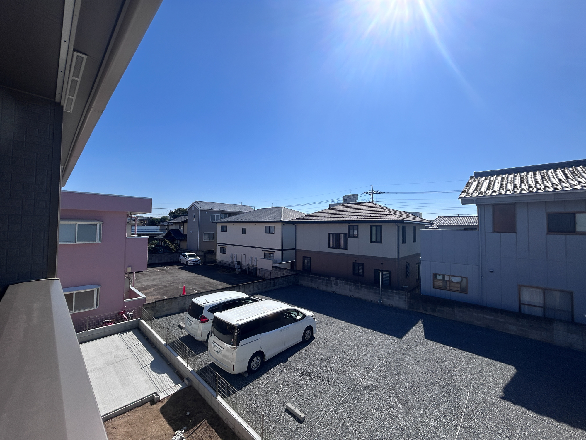 前橋市南町3丁目　新築住宅全1棟の展望|低層の一戸建てを中心とした街並みが整然と続き、周辺は高い建物が建っていないので、採光や開放性に恵まれ、空が広く緑の多い閑静な趣を感じる環境です。

