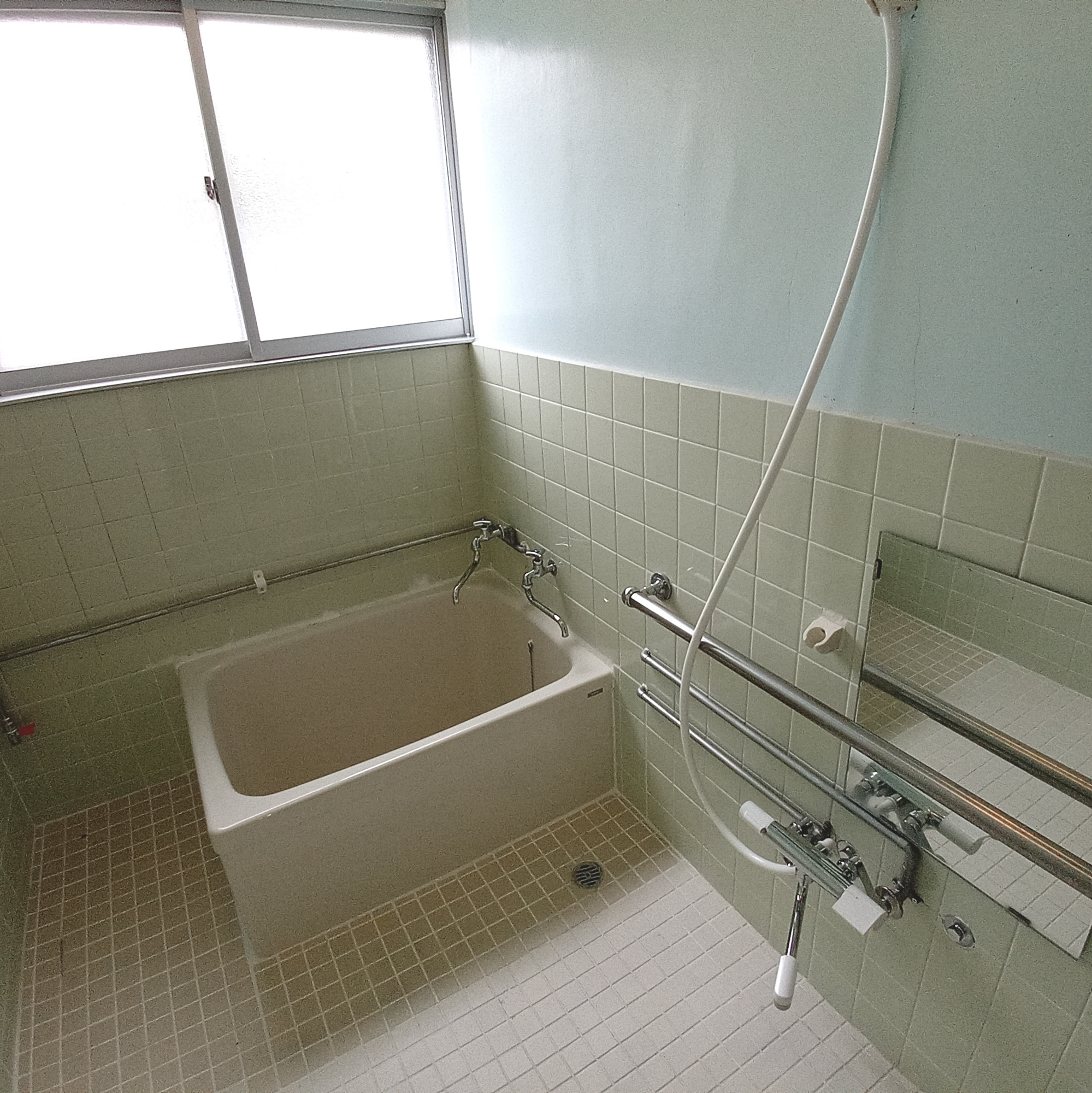 室蘭市柏木町19-10　中古住宅の浴室