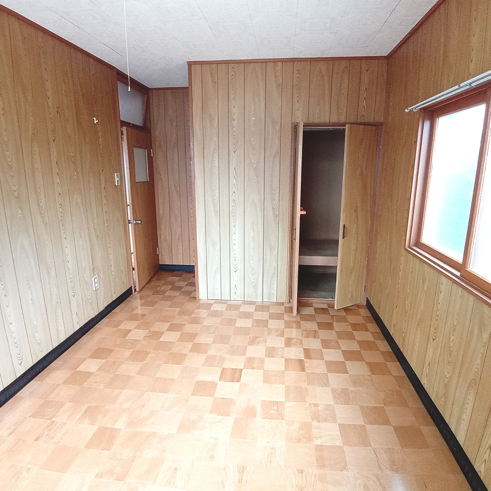 室蘭市柏木町19-10　中古住宅の洋室