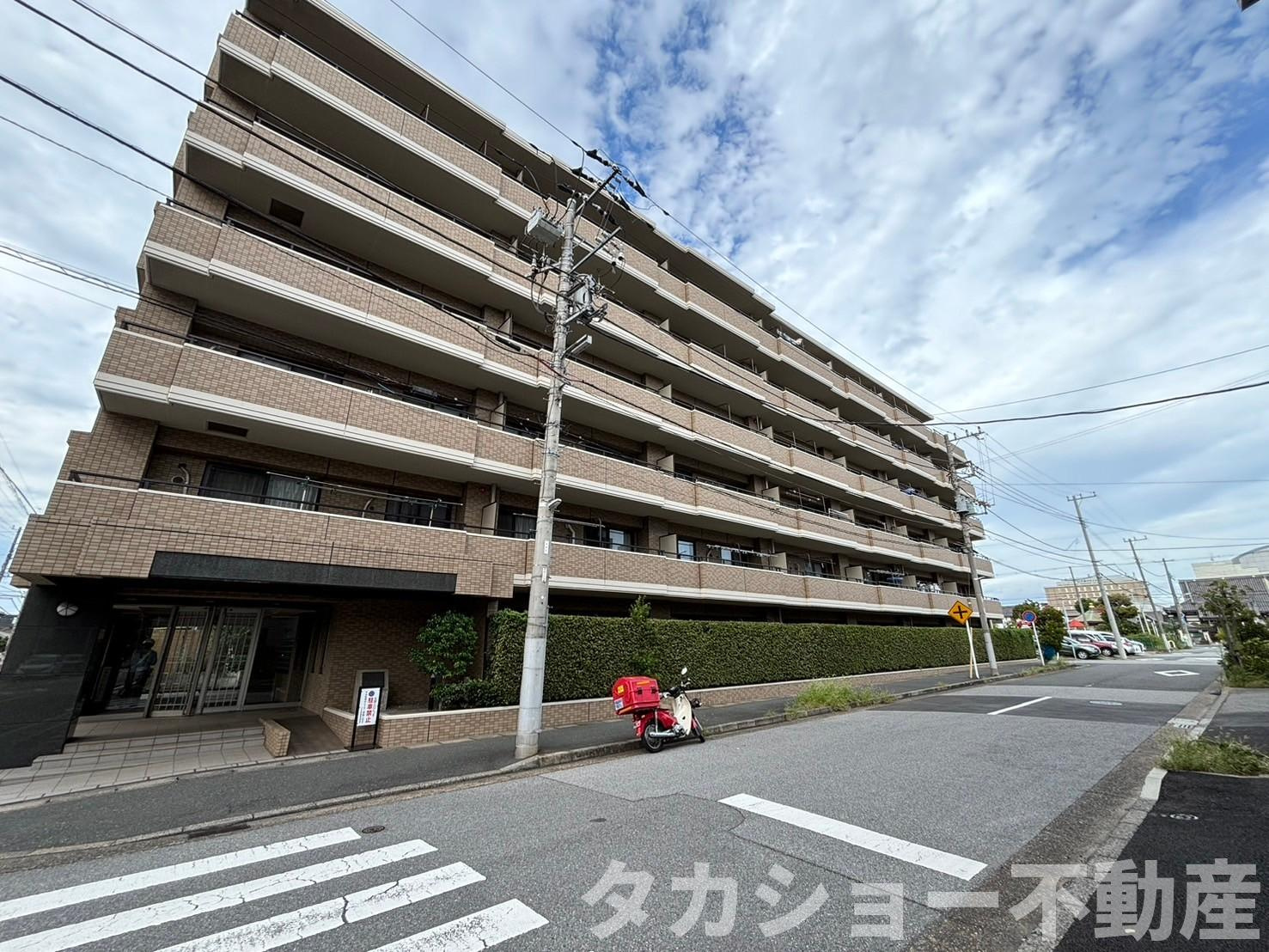 コスモ京葉蘇我の外観|落ち着いた雰囲気の外観です