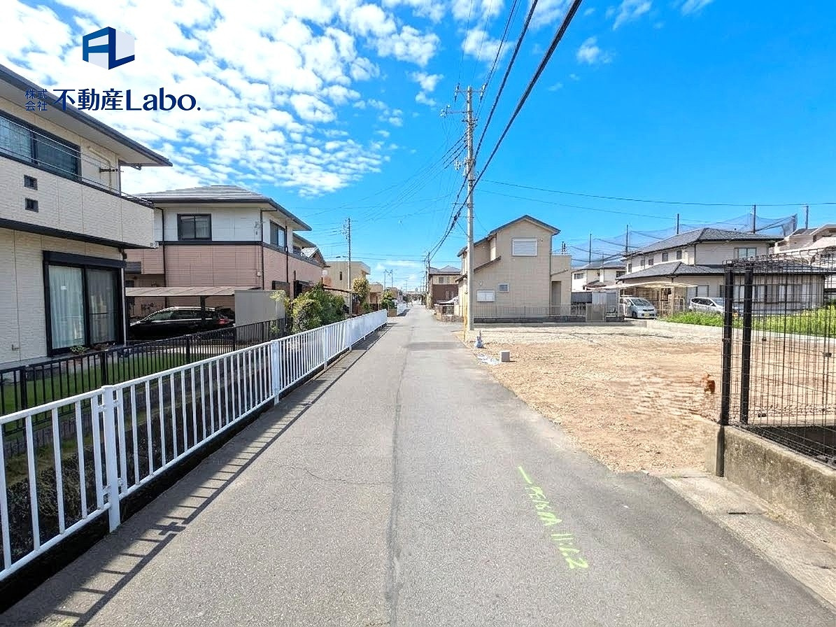 リナージュ　富士市柚木第1期　全1棟の前面道路含む現地写真|～本日ご見学が可能です～ 土日祝日はもちろん、平日のお仕事終わりのお時間でもご内覧可能です♪ ご見学ご希望がございましたらお気軽にご相談ください！ お問い合わせは、090-6400-6118まで♪