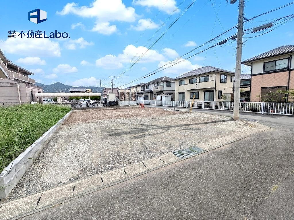 リナージュ　富士市柚木第1期　全1棟の前面道路含む現地写真|夢のマイホームが少しずつ形になっています♪
完成前だからこそ、現地確認がおすすめです♪