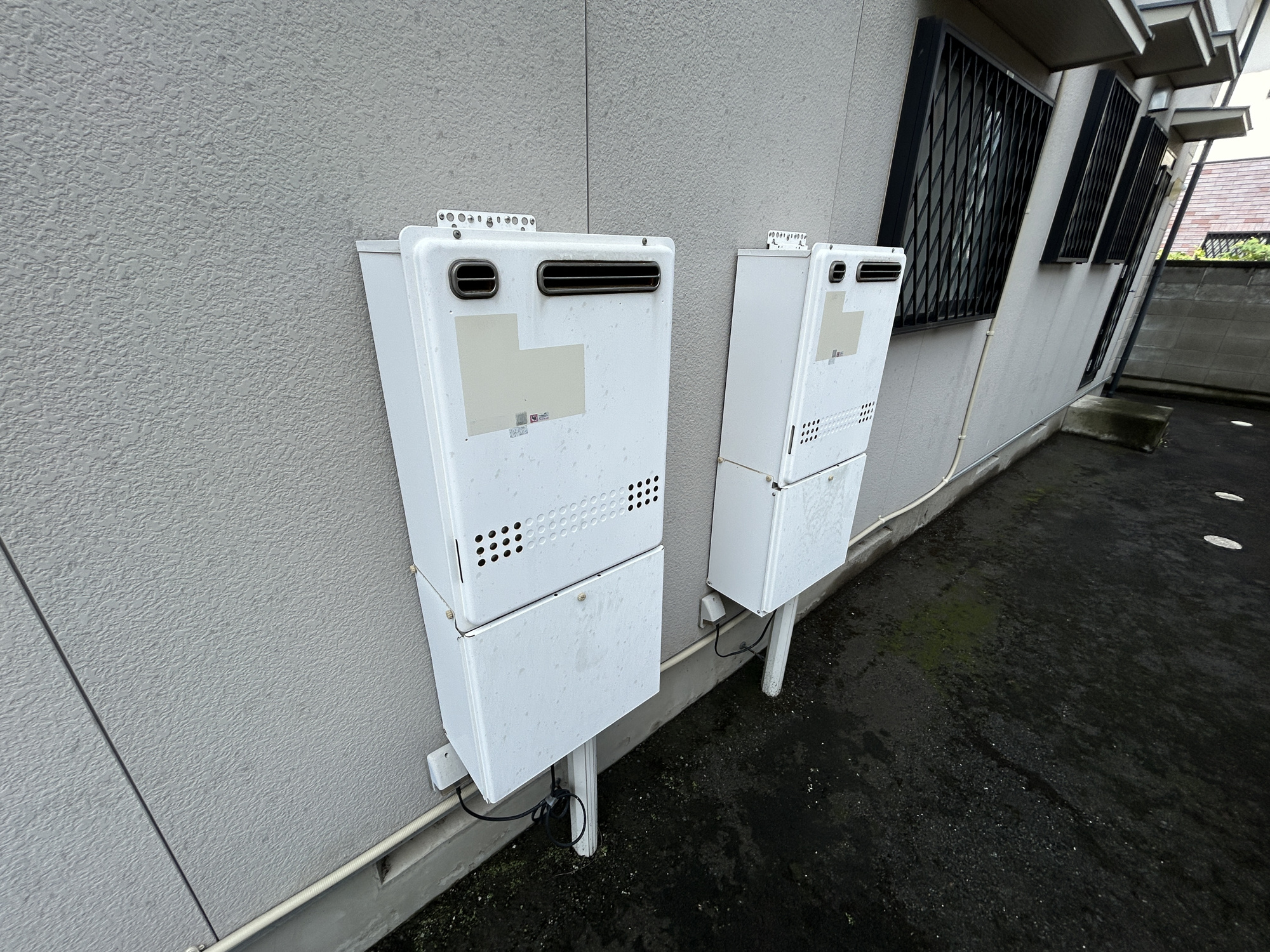 前橋市六供町　中古住宅の発電・温水設備|給湯器２台付きで２世帯利用可能♪