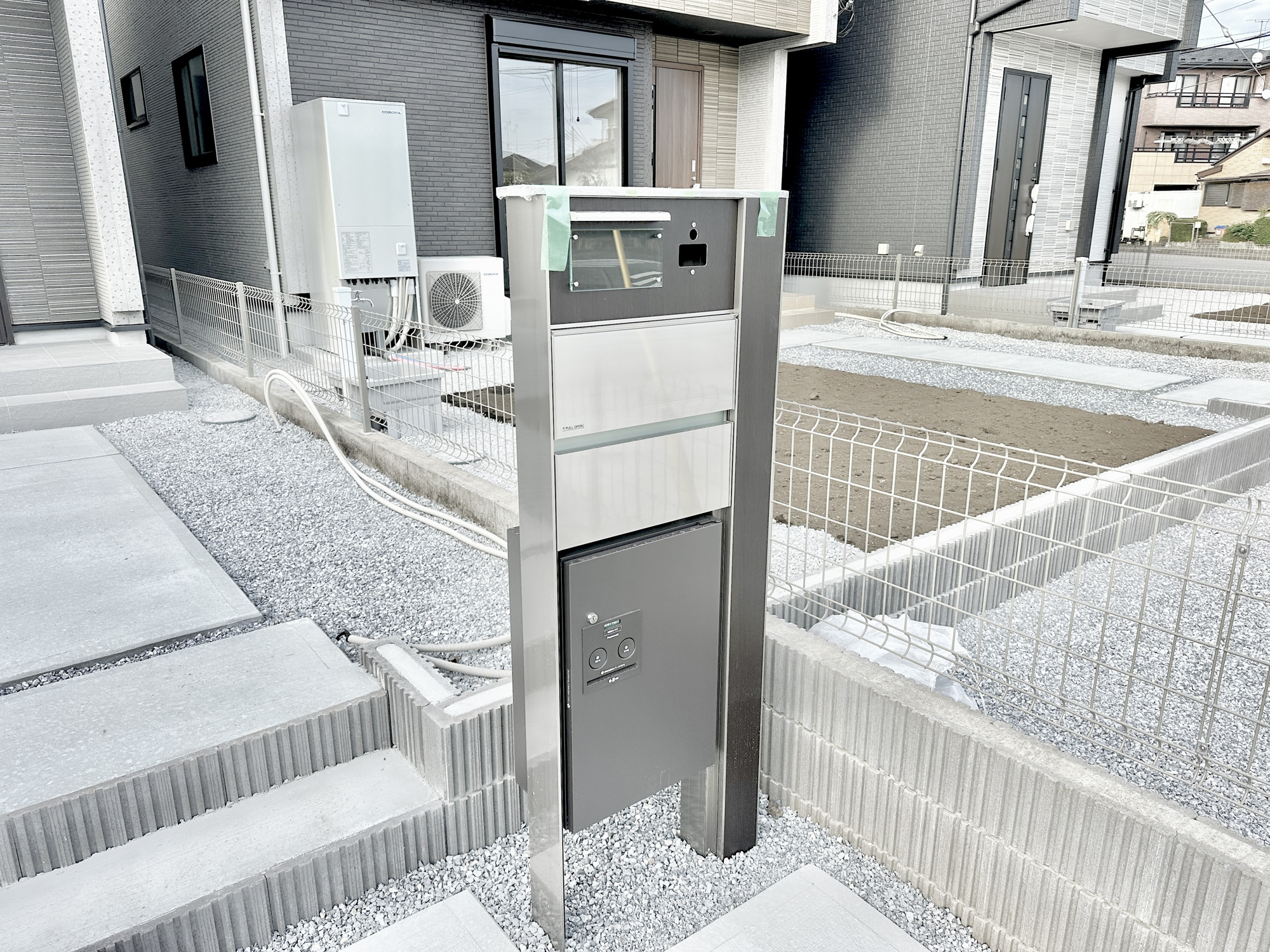 宇都宮市清原台３丁目　新築住宅全３棟の設備|おしゃれな機能ポールにはポスト、インターフォン、表札設置可能です♪