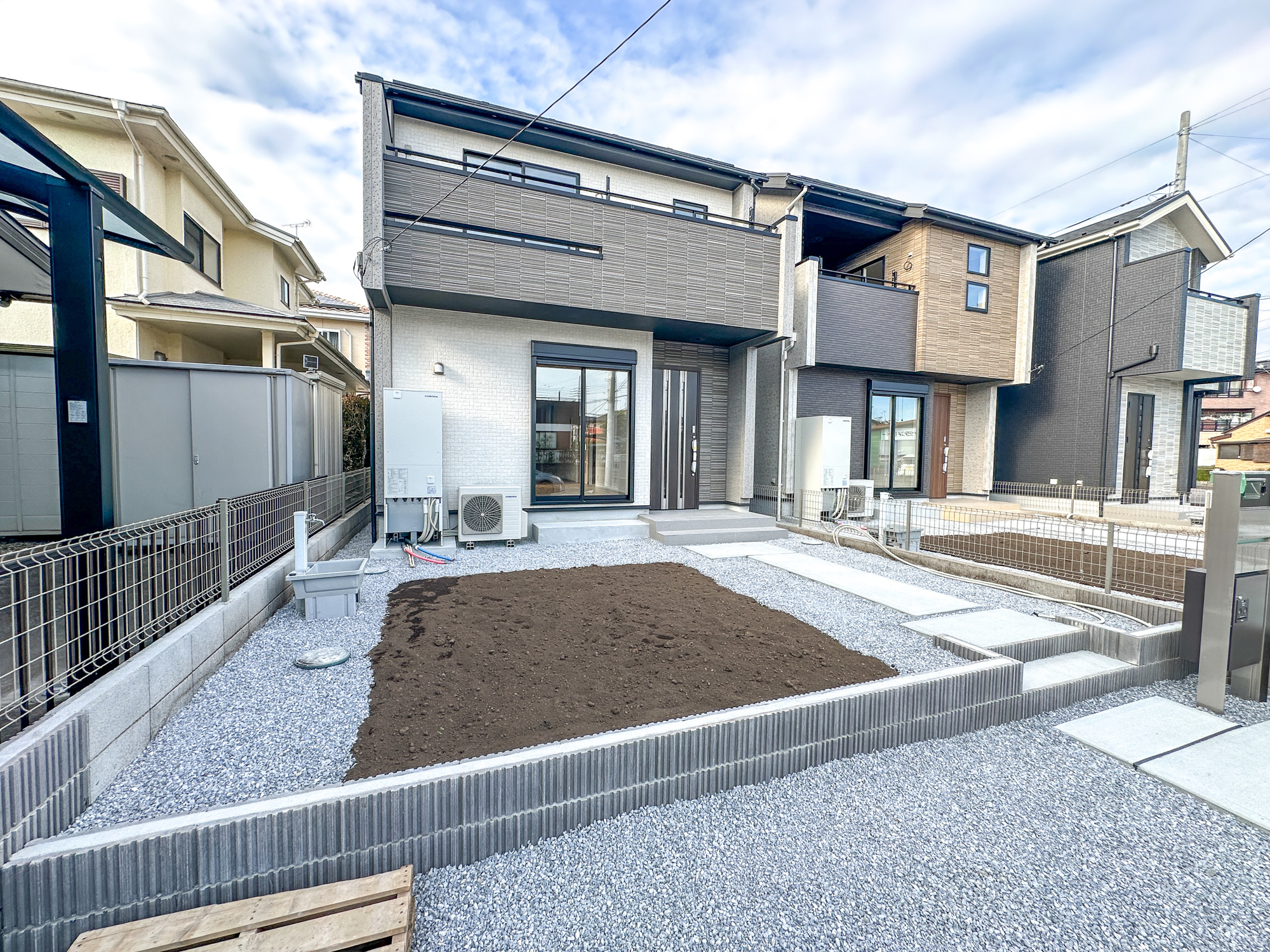 宇都宮市清原台３丁目　新築住宅全３棟の庭|お庭での家庭菜園・ガーデニングを通じて、お子様と一緒に育てていくと、思い出も増えていきそうですね♪