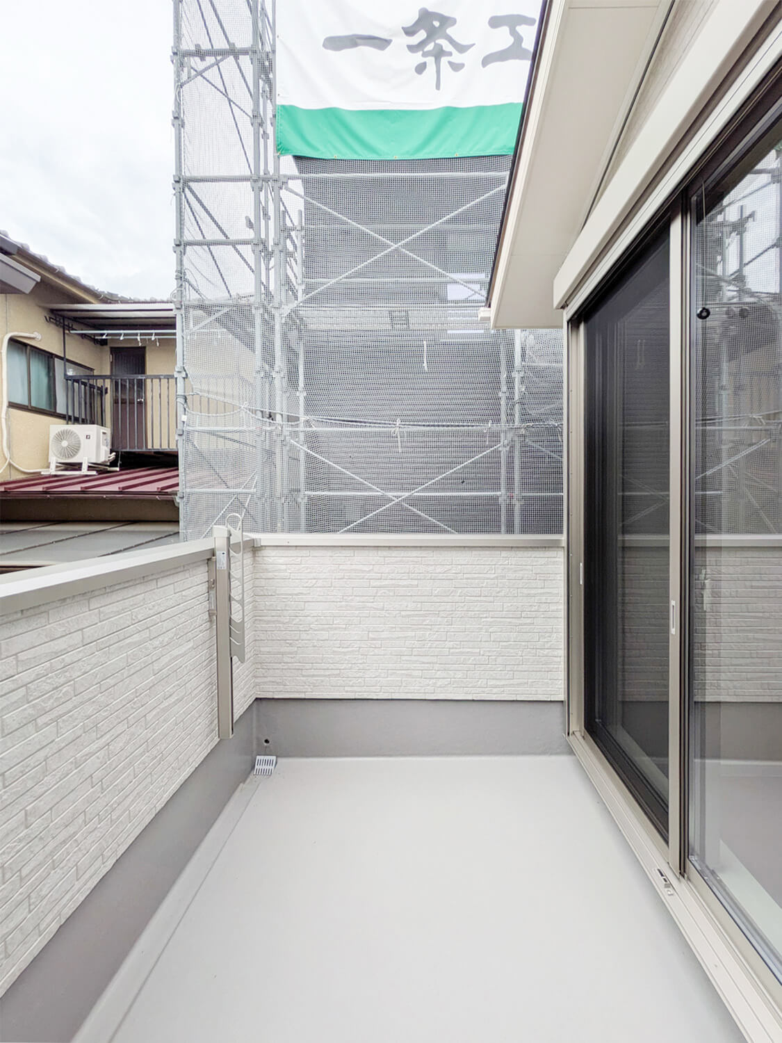 宇治御廟新築戸建のバルコニー|東向きバルコニーです。