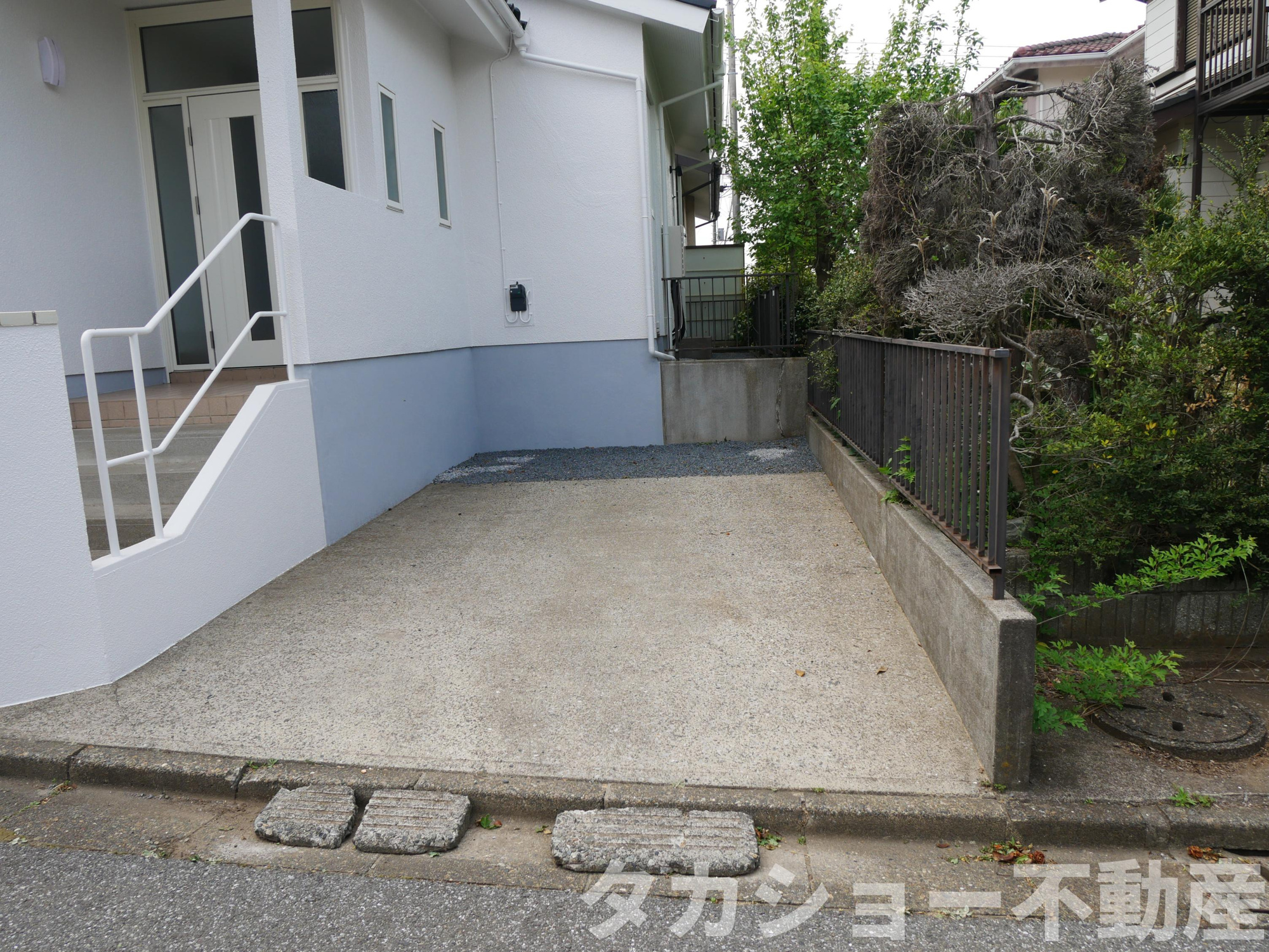 市原市桜台2丁目　中古戸建の駐車場|車をお持ちの方に嬉しい駐車場付きの物件です