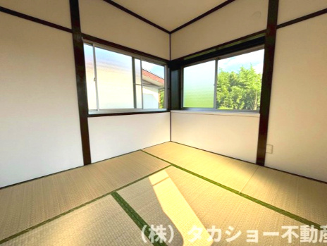 市原市中高根　中古戸建の子供部屋|明るい2階の和室です。