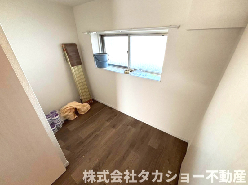 千葉都町マンションの内装|ワーキングスペースになります!!