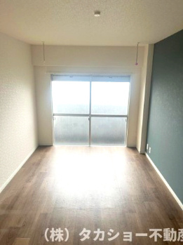 千葉都町マンションの洋室