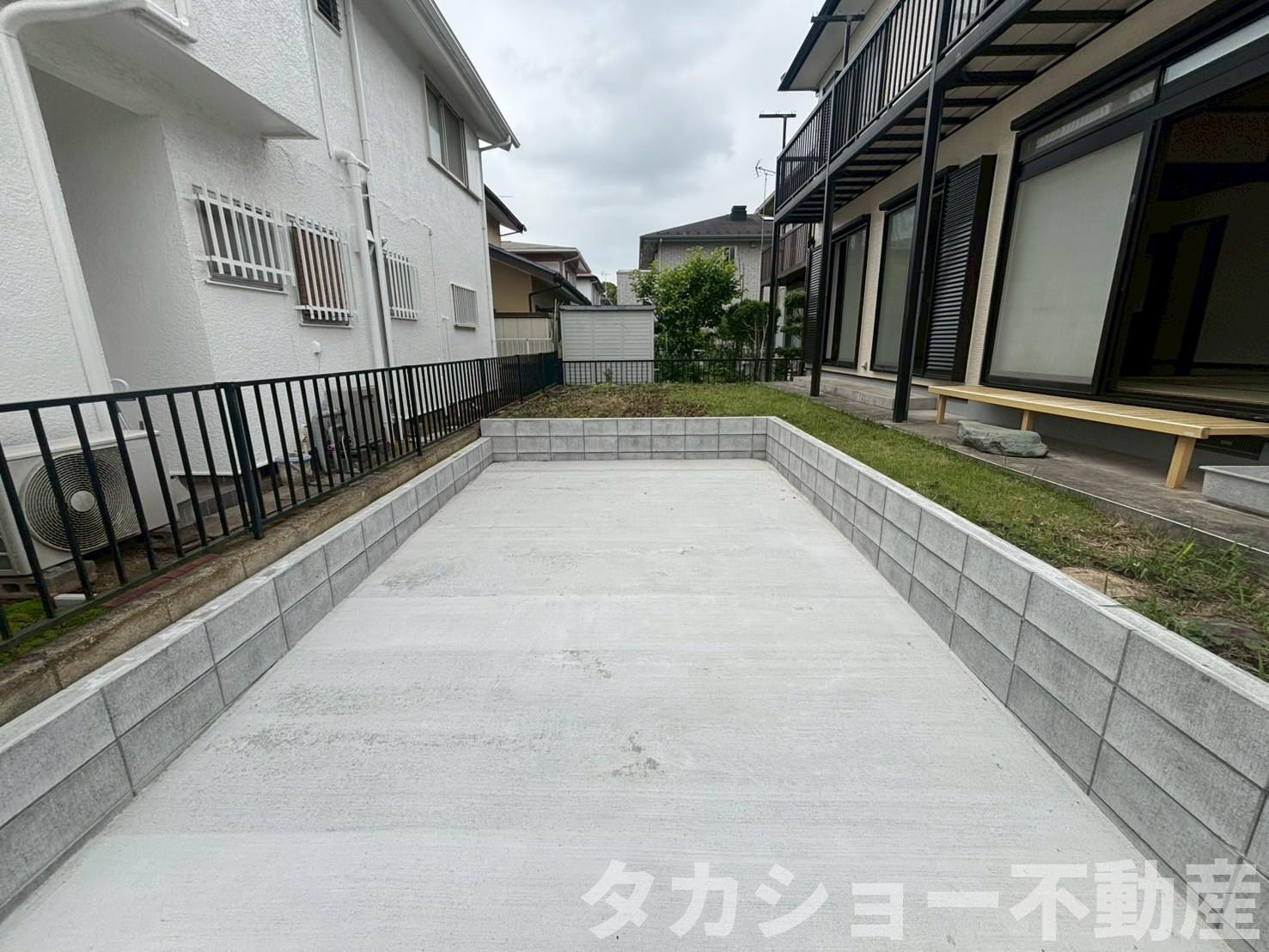 市原市青葉台6丁目　中古戸建の駐車場