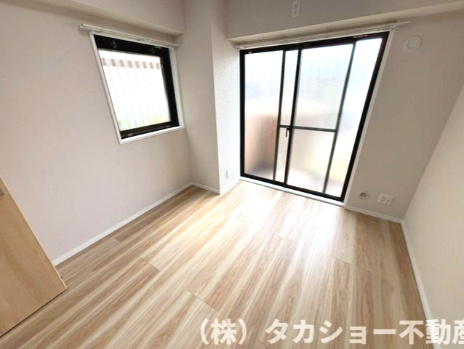 ライオンズガーデン千葉東の洋室