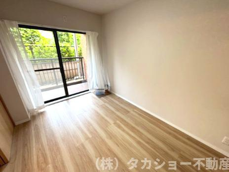 ライオンズガーデン千葉東の洋室