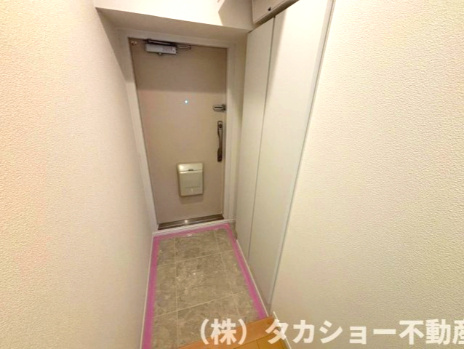 東建検見川マンションB棟の玄関