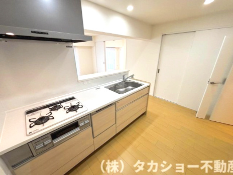 東建検見川マンションB棟のキッチン