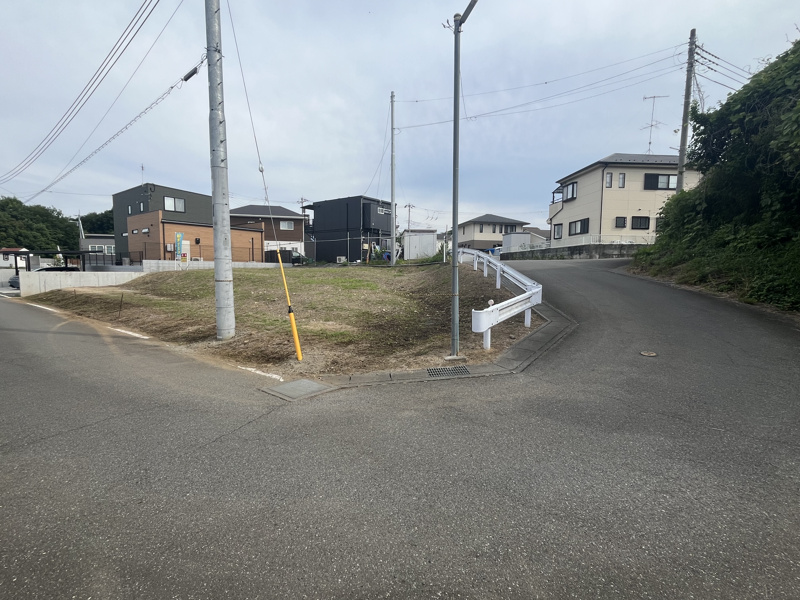 【前面道路含む現地写真】熊谷市押切 ≪売地・建築条件なし≫ 
