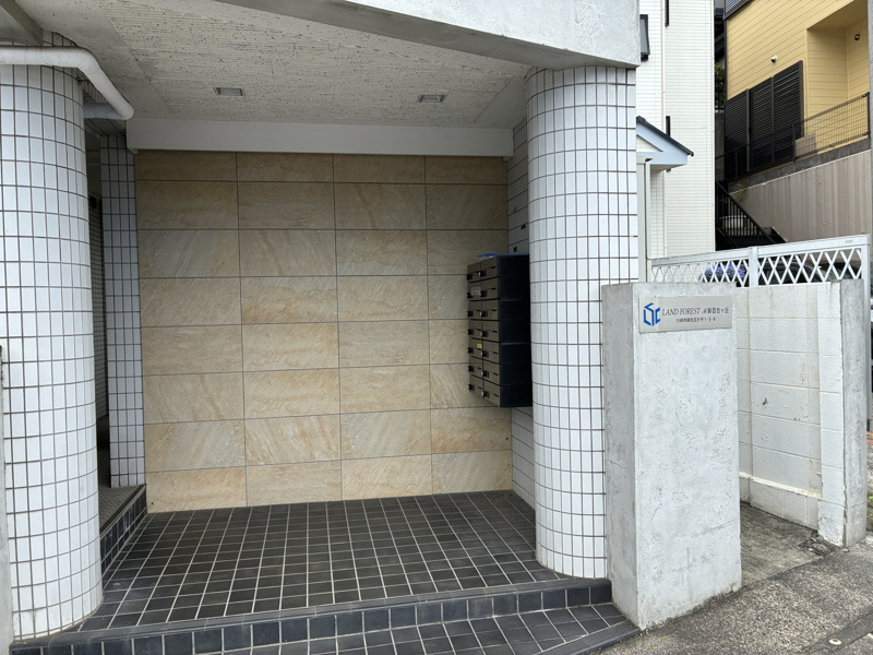 【エントランス】