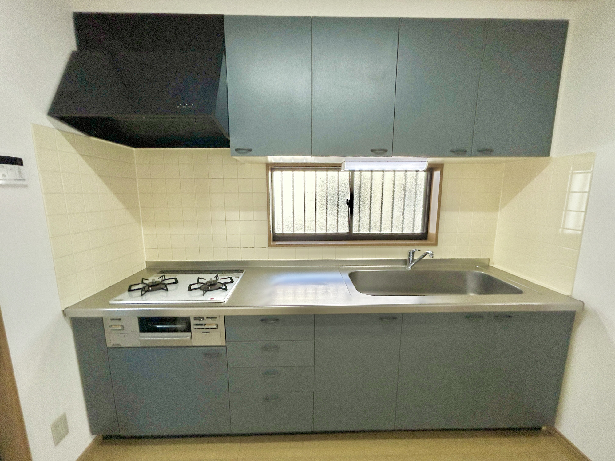 前橋市粕川町込皆戸　中古住宅のキッチン|収納が多いのでキッチンの上は常にきれいに保てます！！
お料理がしたくなるそんな嬉しい・楽しいキッチンです♪