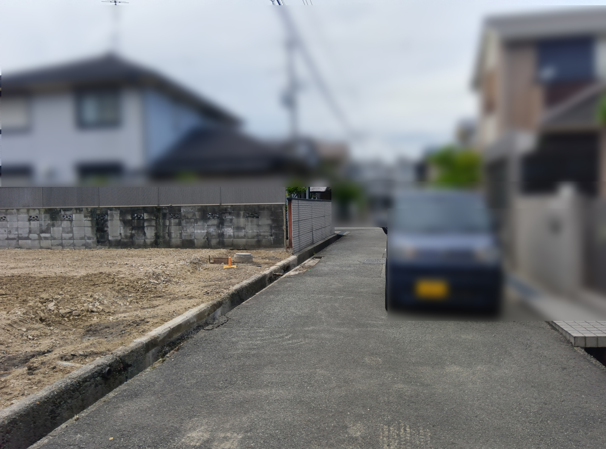 富松町1丁目　土地の前面道路含む現地写真