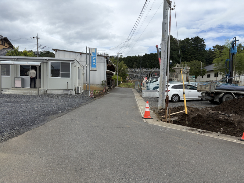 《現地前面道路　西 4.0ｍ 公道》
