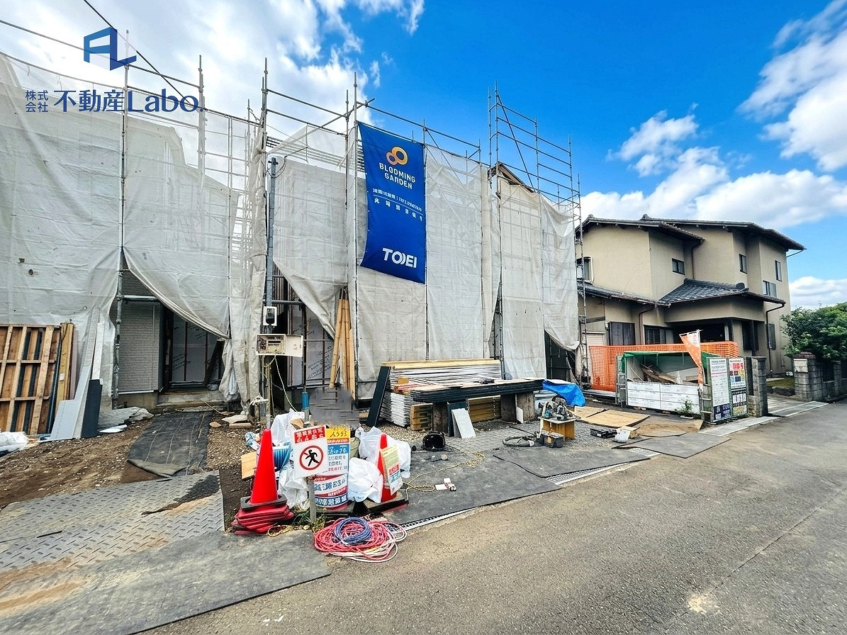 ブルーミングガーデン　沼津市東椎路　全2棟の前面道路含む現地写真