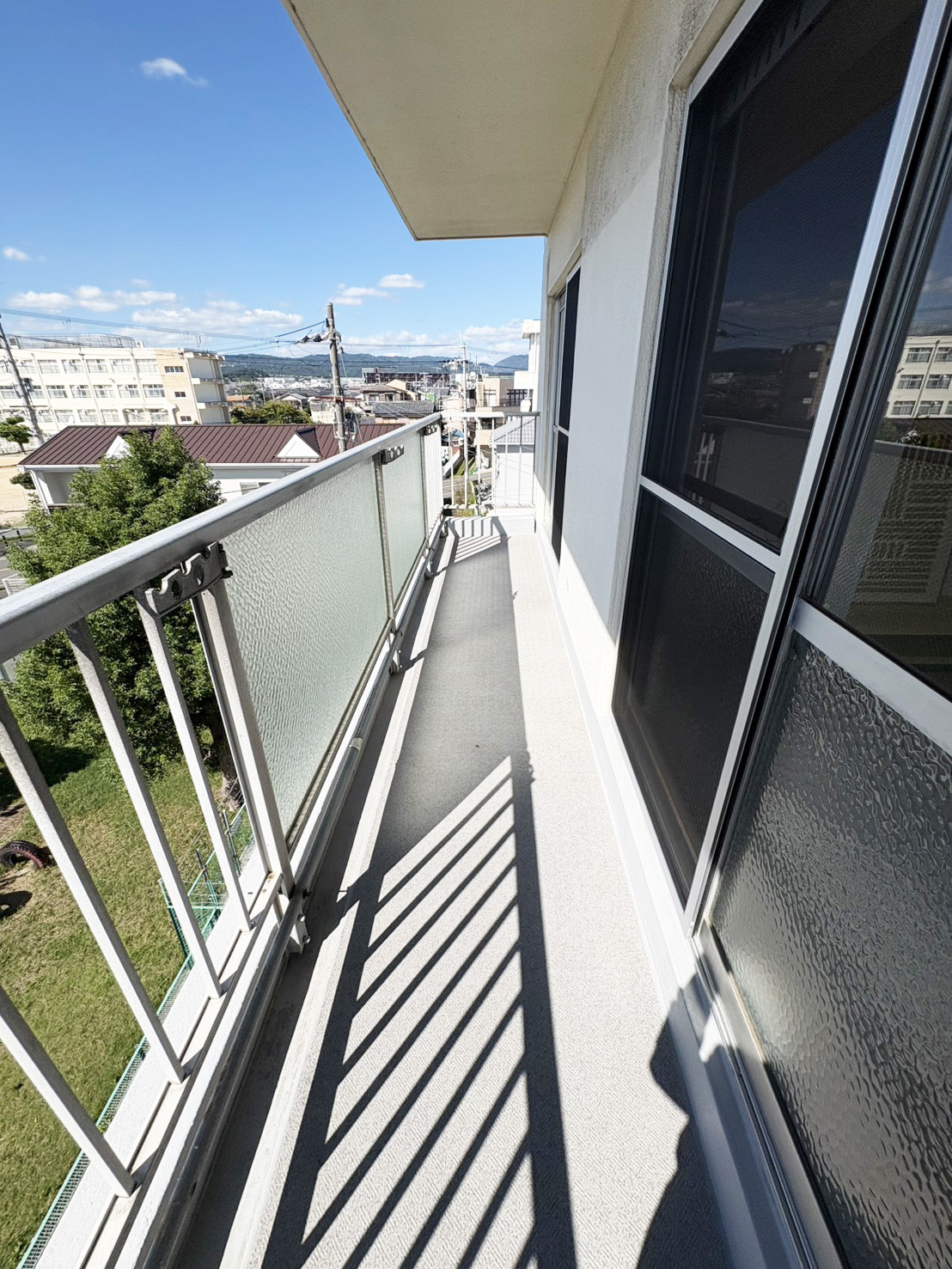 日商岩井高槻マンションのバルコニー|西側バルコニーです。