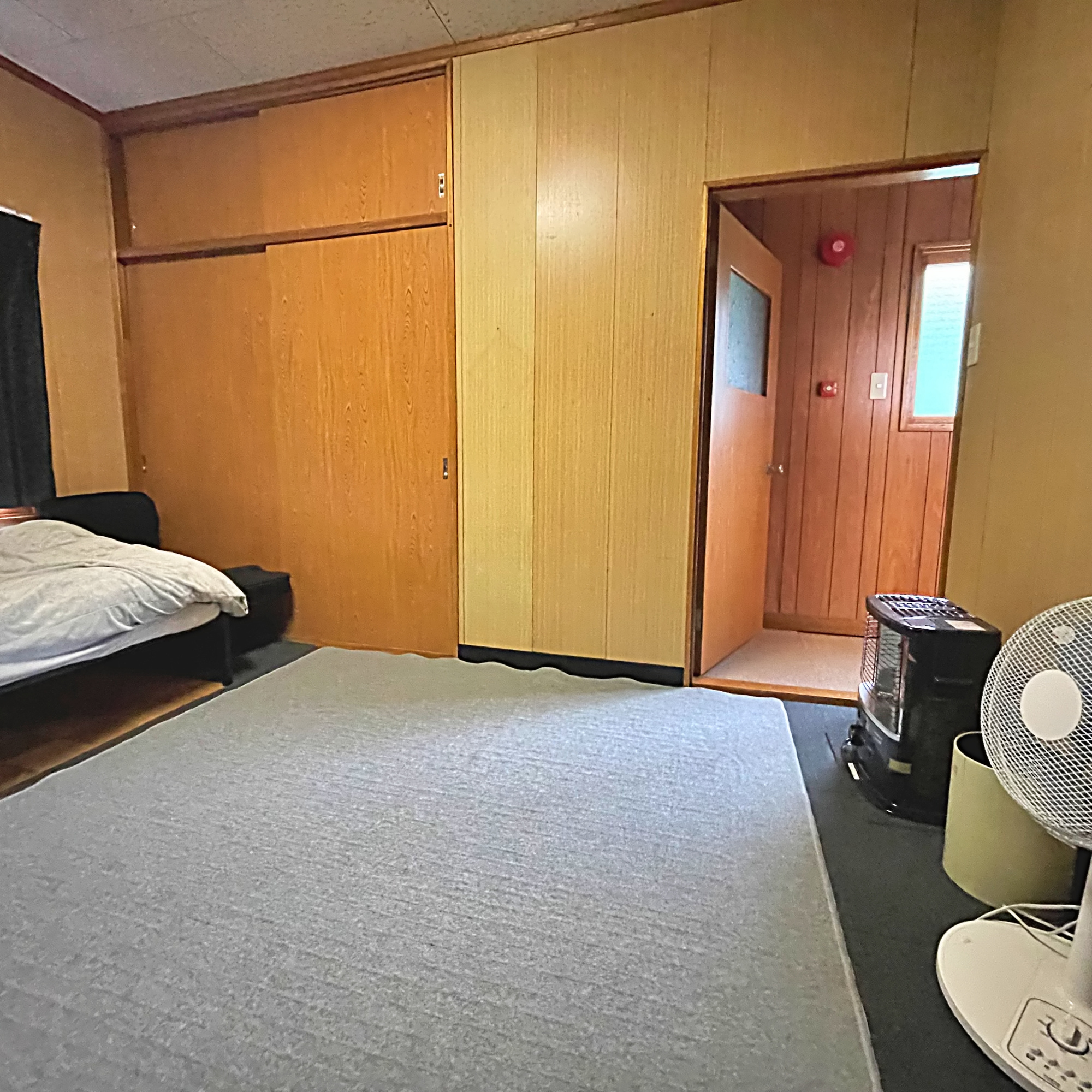 登別市新生町6丁目6-1　中古住宅の洋室
