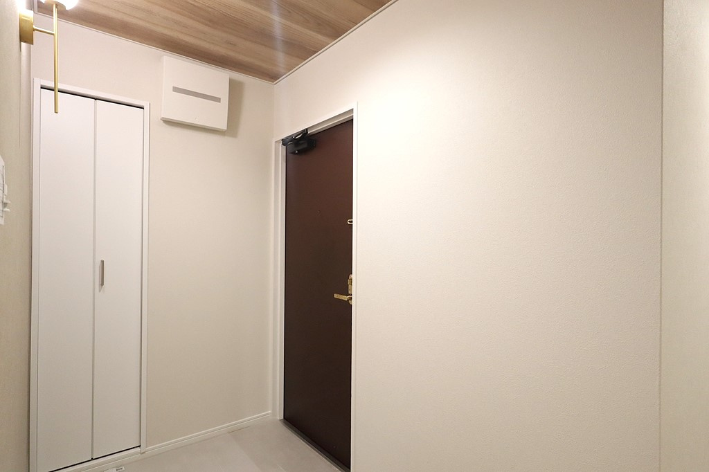 ライオンズマンション宝塚売布A棟　の玄関