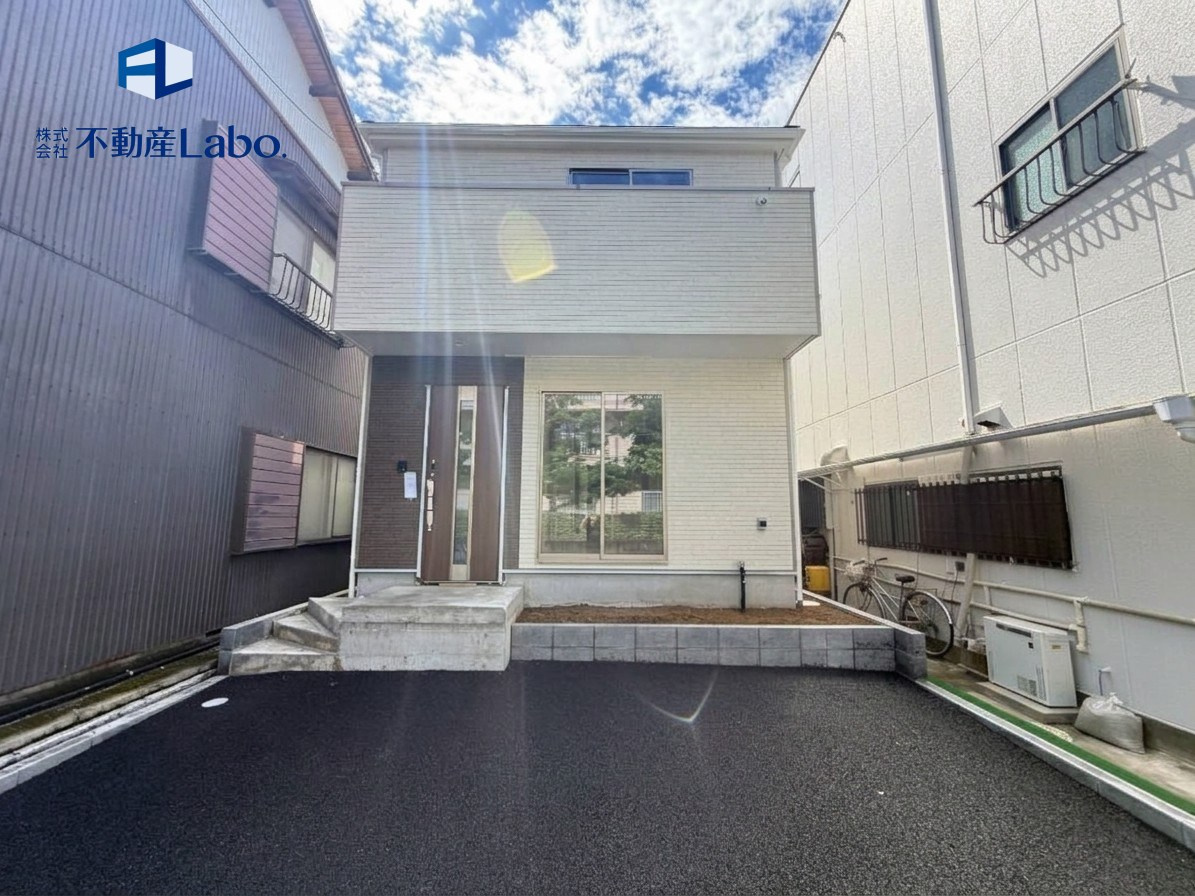 クレイドルガーデン 葵区秋山町第2の外観|～本日ご見学が可能です～
土日祝日はもちろん、平日のお仕事終わりのお時間でもご見学可能です♪
未完成のため近隣にある同仕様モデルハウスの内覧も可能です！
お問い合わせは、090-6400-6118まで