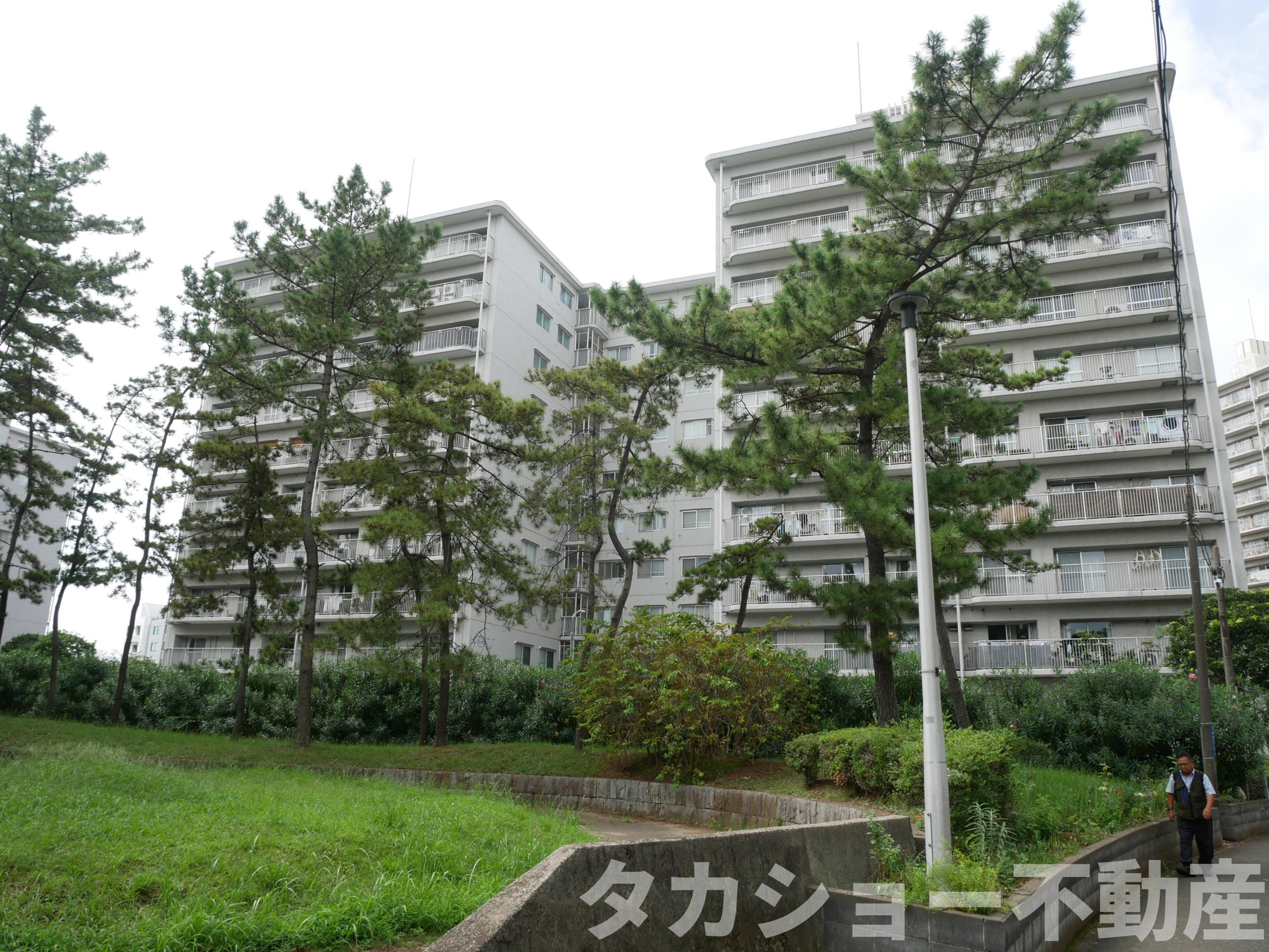 検見川ハウスC棟の外観