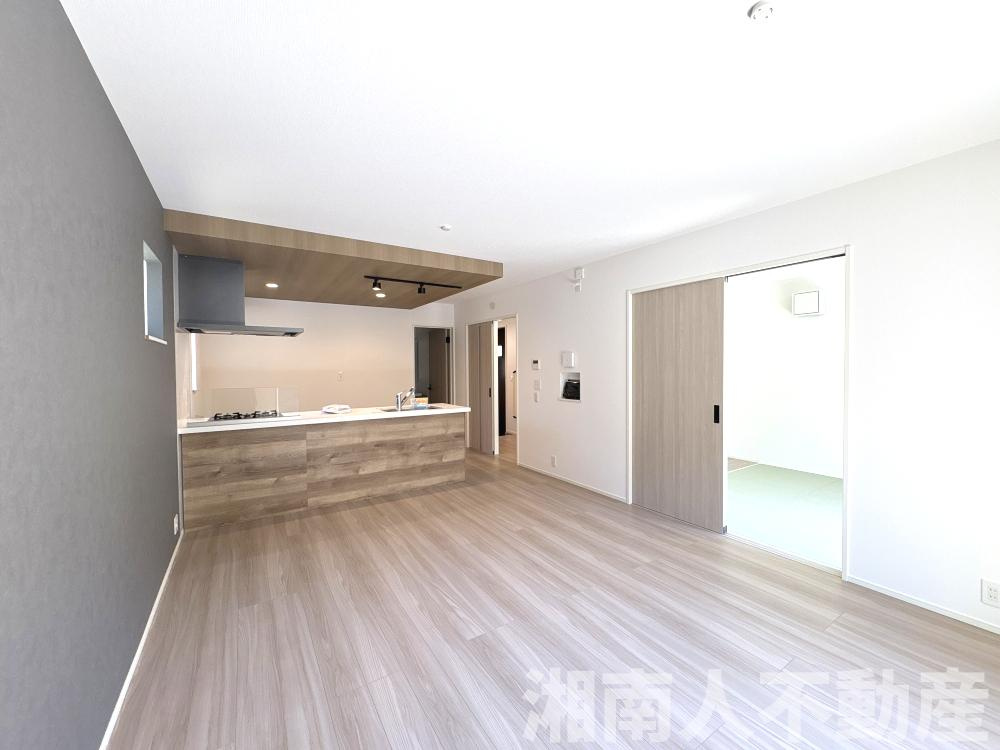 平塚市山下1丁目　新築戸建　全2棟の居間・リビング|使いやすい居間です