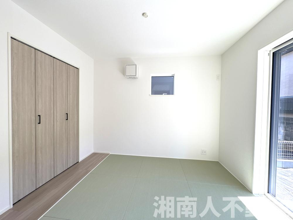 平塚市山下1丁目　新築戸建　全2棟の和室|和室ならではの温かな和の空間で寛ぎの時間を過ごせます