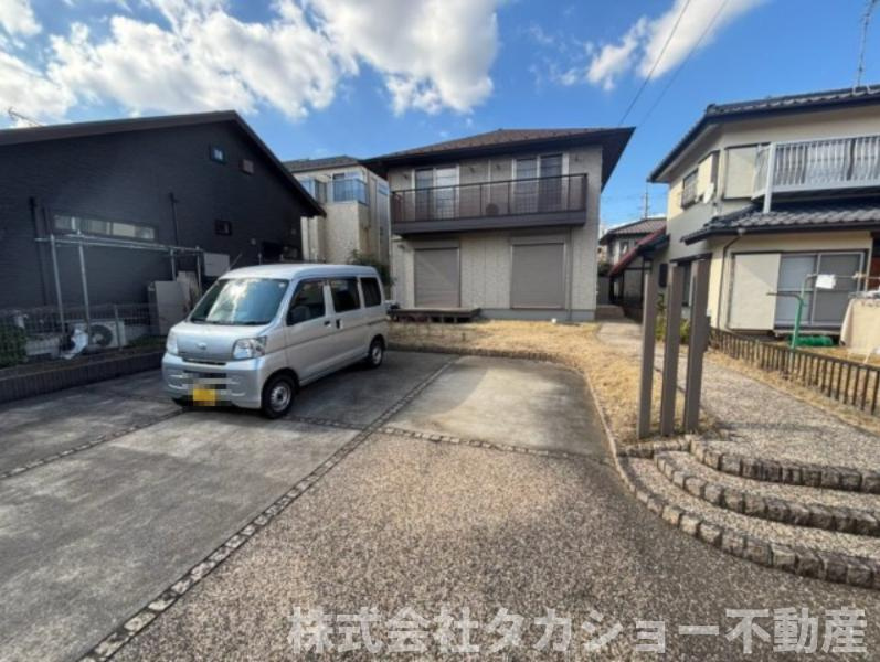 市原市東国分寺台1丁目　中古戸建の駐車場