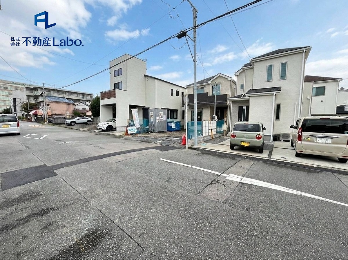 ハートフルタウン　沼津市本字下一丁田889番　全1棟　の前面道路含む現地写真|●A号棟間取図●　敷地面積：149.16㎡　建物面積：97.29㎡